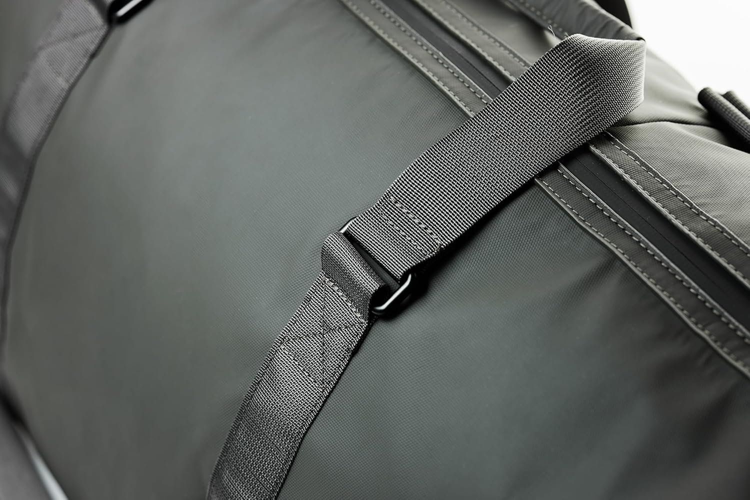 TRUNK Sport- & Reisetasche wasserabweisend – Lorbeer