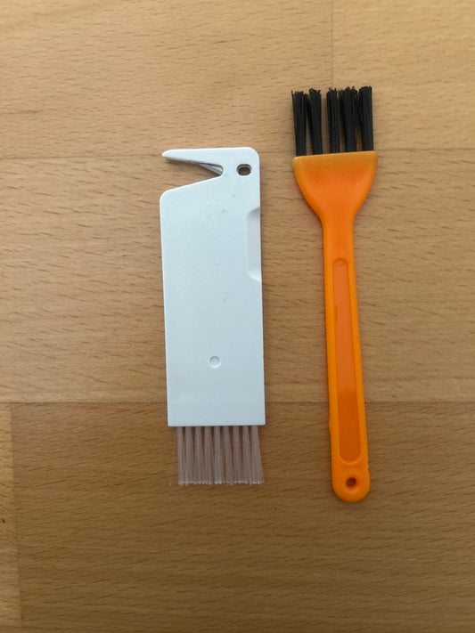 Reinigung Bürsten messer, Staubsaugerroboter – Bild 1